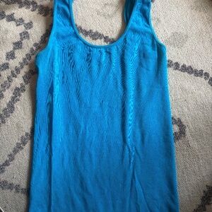 Super stretchy bright tank top scope * read description  *accepting offers read